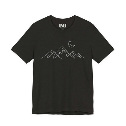 Black heathered graphic t-shirt featuring a minimalist white continuous line art design of a mountain range. MOEBEER tees #Black Heather