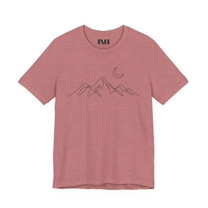 Mauve heathered graphic t-shirt featuring a minimalist white continuous line art design of a mountain. MOEBEER tees #Heather Mauve