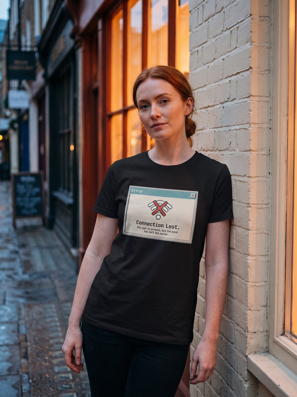 Connection Lost T-Shirt worn on the body - MOEBEER lookbook 2