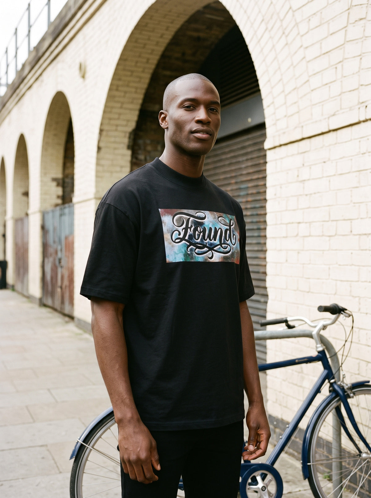 The Found Oversized Tee worn on the body - MOEBEER lookbook 2