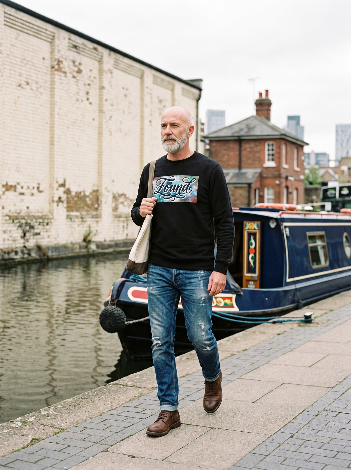 The Found Sweatshirt worn on the body - MOEBEER lookbook 2