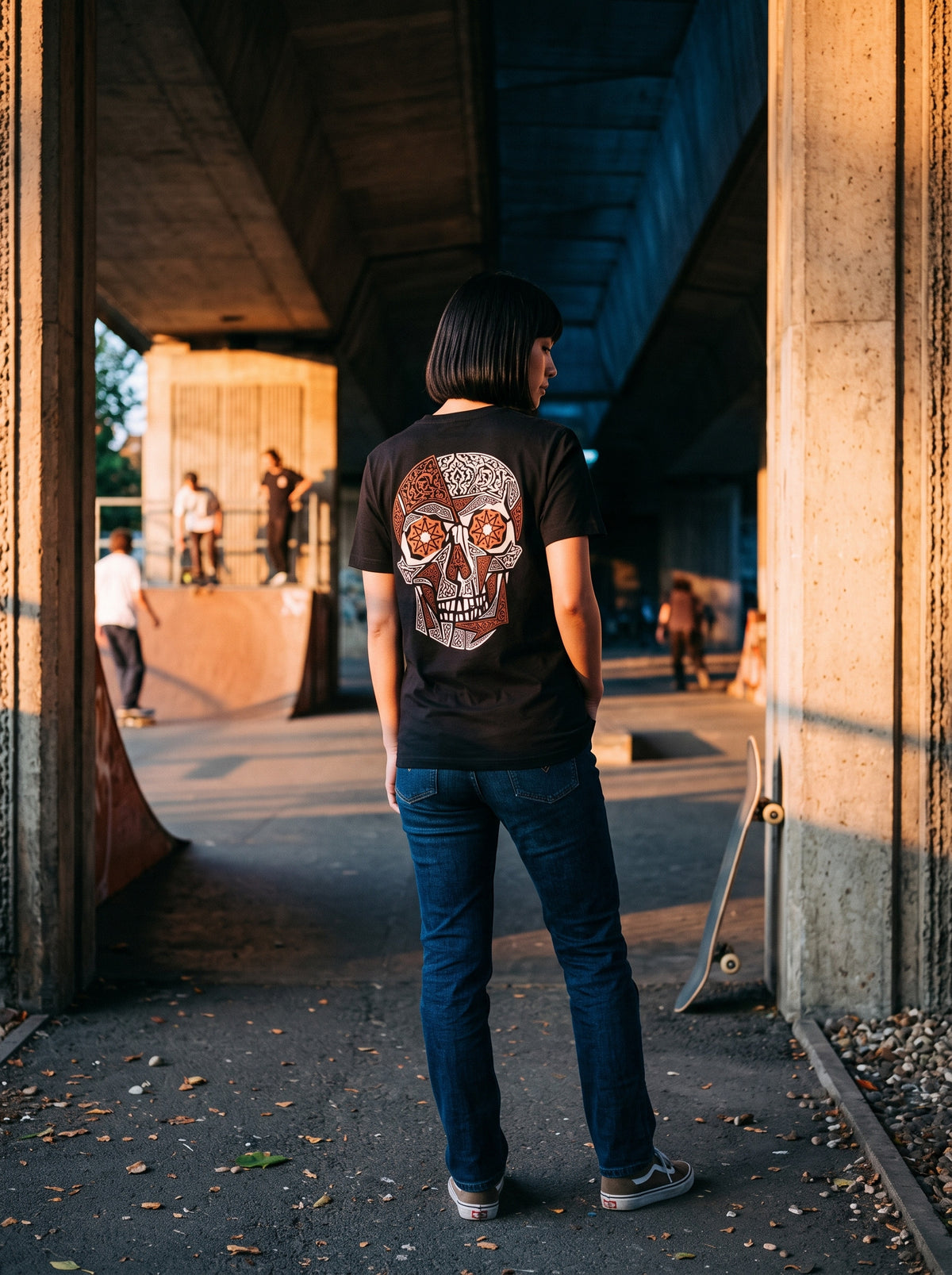 Skull Art t-shirt | Tailored Fit worn on the body - MOEBEER lookbook 2